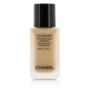 CHANEL Les Beiges Healthy Glow Foundation SPF25 / PA++  N°30, 30ml